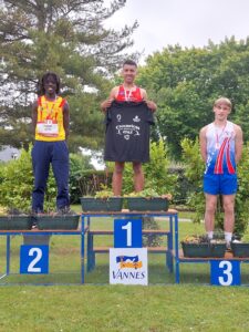 Podium de Yohann_ndong_evini champion de Bretagne minimes en longueur