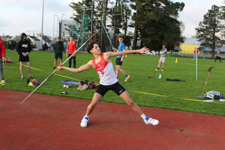 Imanol Barachet au lancer de javelot