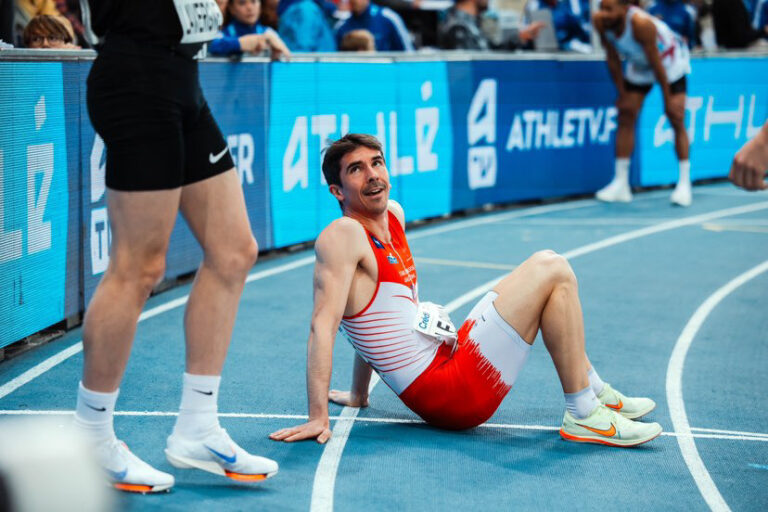 Alexandre Le Paih à l'arrivée du 800m des championnats de France Elite en salle 2025 à Miramas